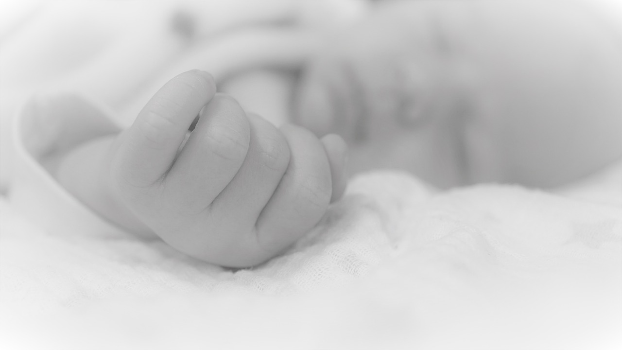 Gardez un souvenir inoubliable avec un faire part de naissance magnet
